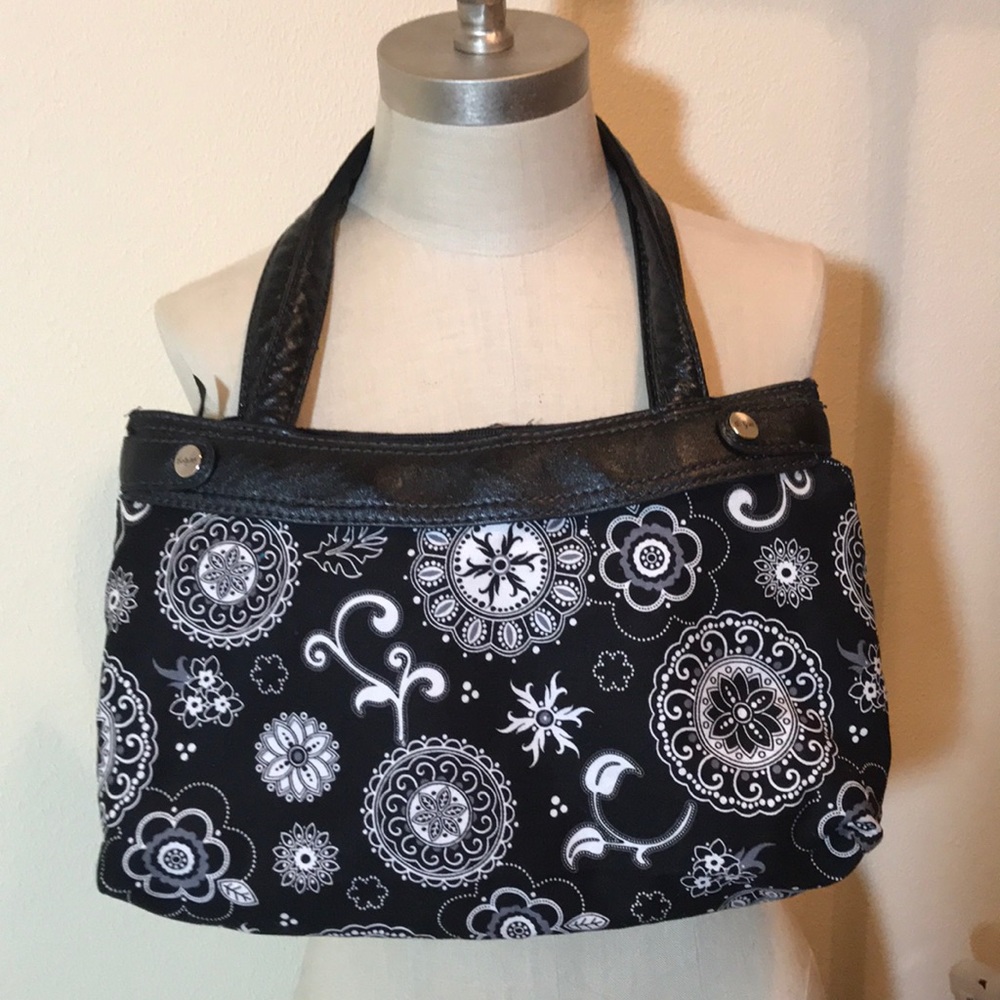 Thirty One Black and White Purse